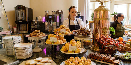 Cakes in the Winter Garden